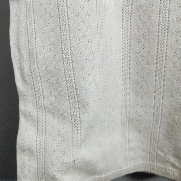 Little white cami - Picture 2 of 3